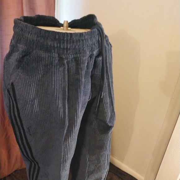 Adidas Ivy Park Halls of Ivy Corduroy Sweat Pants (HG2525) - Picture 8 of 10